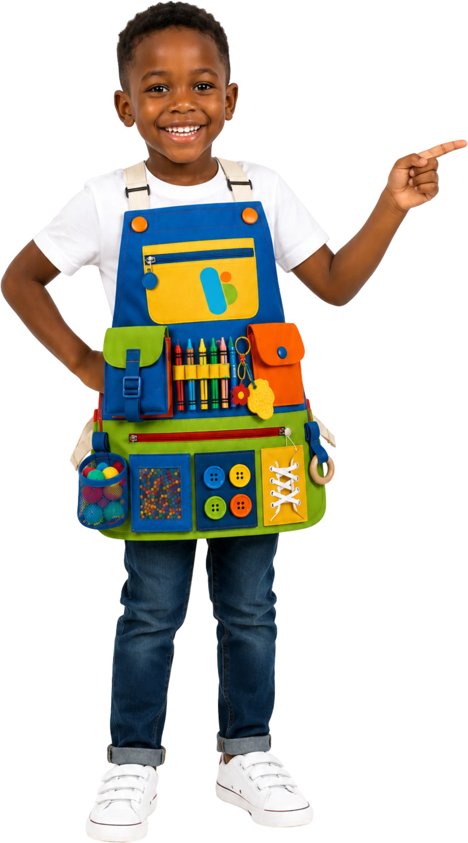 Un enfant porte le tablier sensoriel BOKONZI et montre le titre du doigt